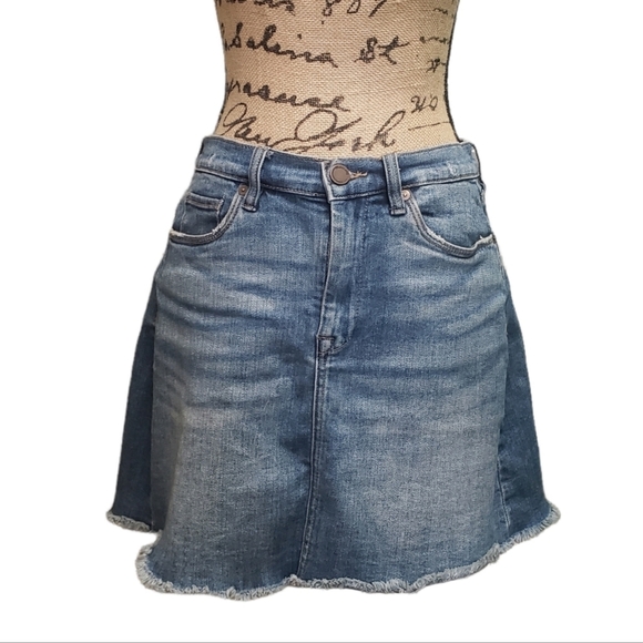 Blank NYC Denim Mini Skirt With Raw Hem, Size 27, Blue - Picture 4 of 16